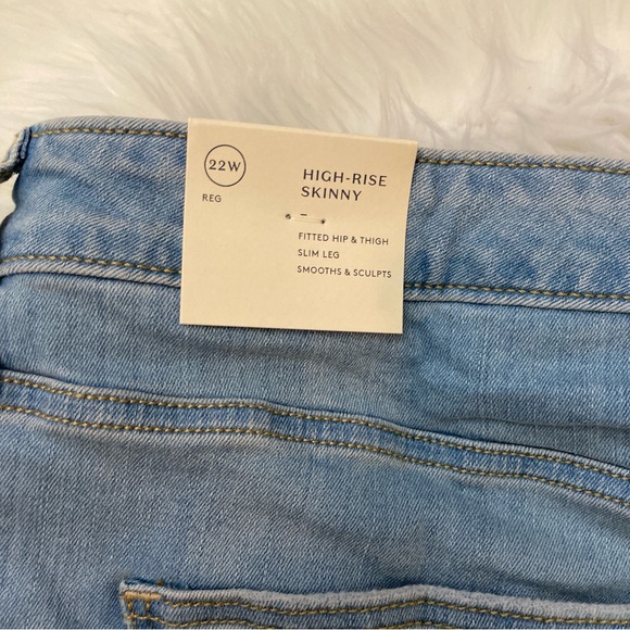 Universal Thread High Rise Skinny Smooth Sculpt Jeans NEW 22W - Picture 8 of 10